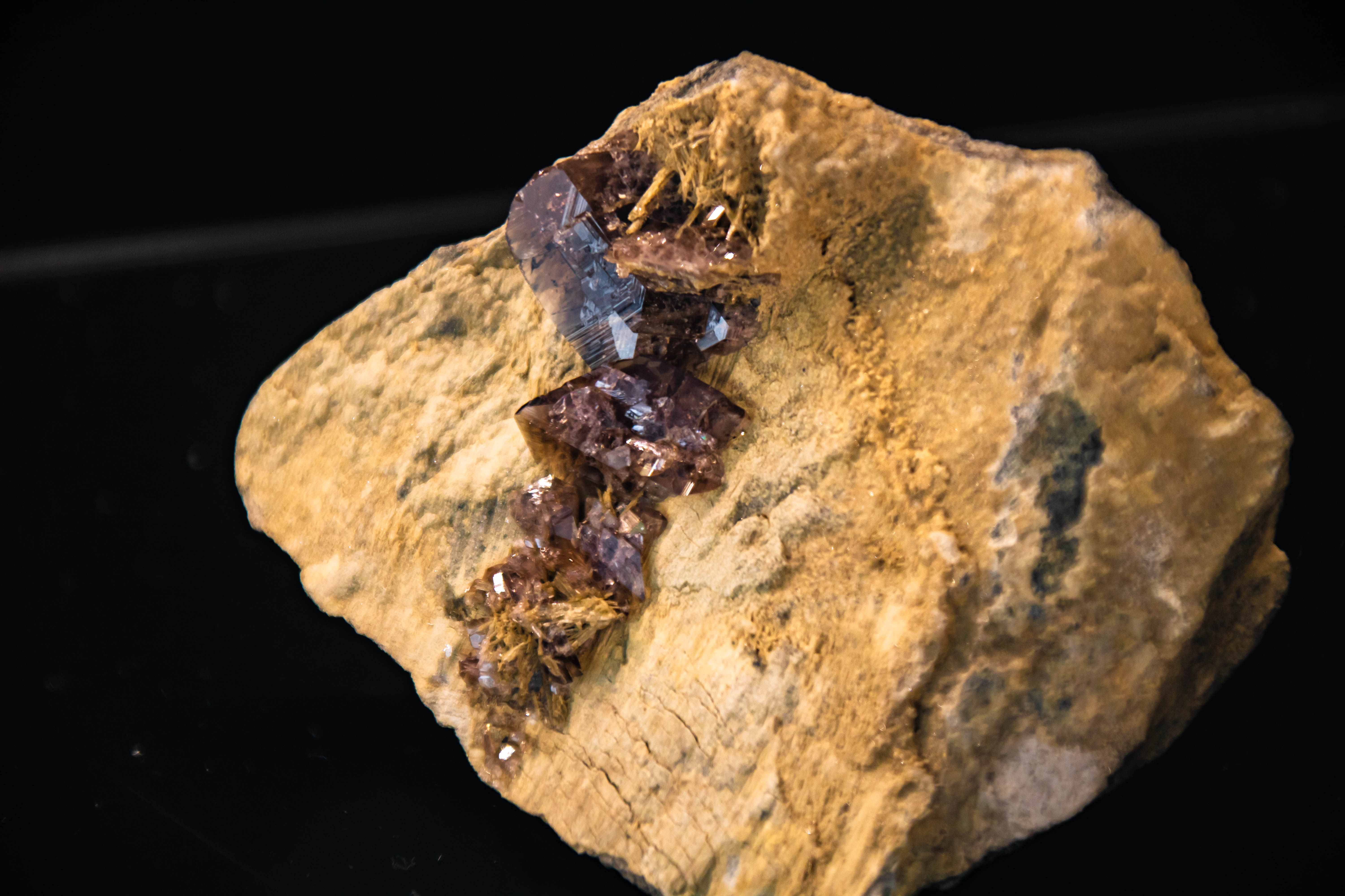 Axinite